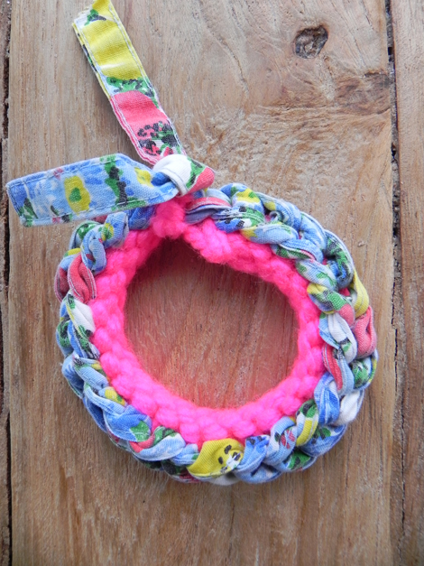gestricktes Armband-golden cage